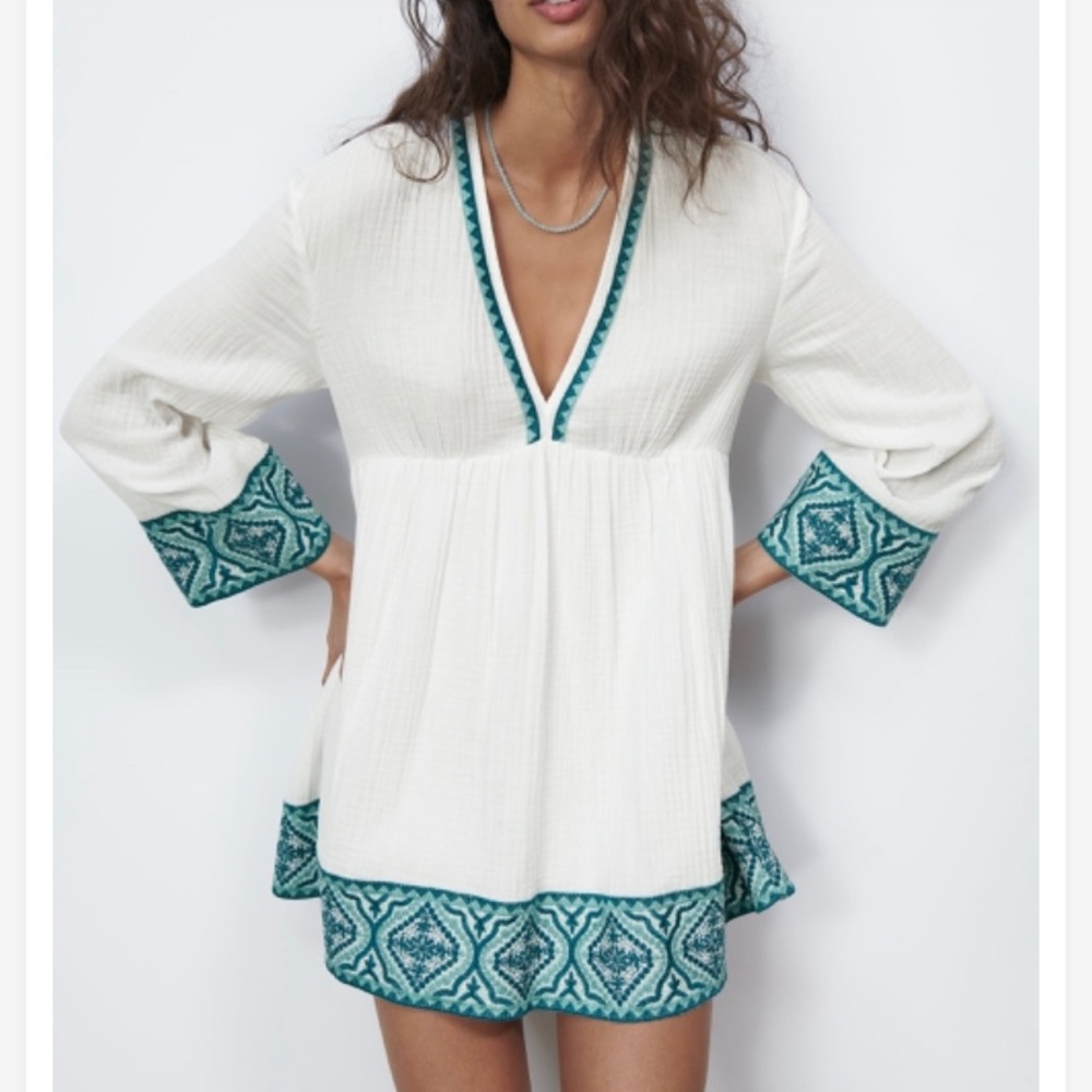 Zara  white with blue embroidery dress #beach #vacation #boho